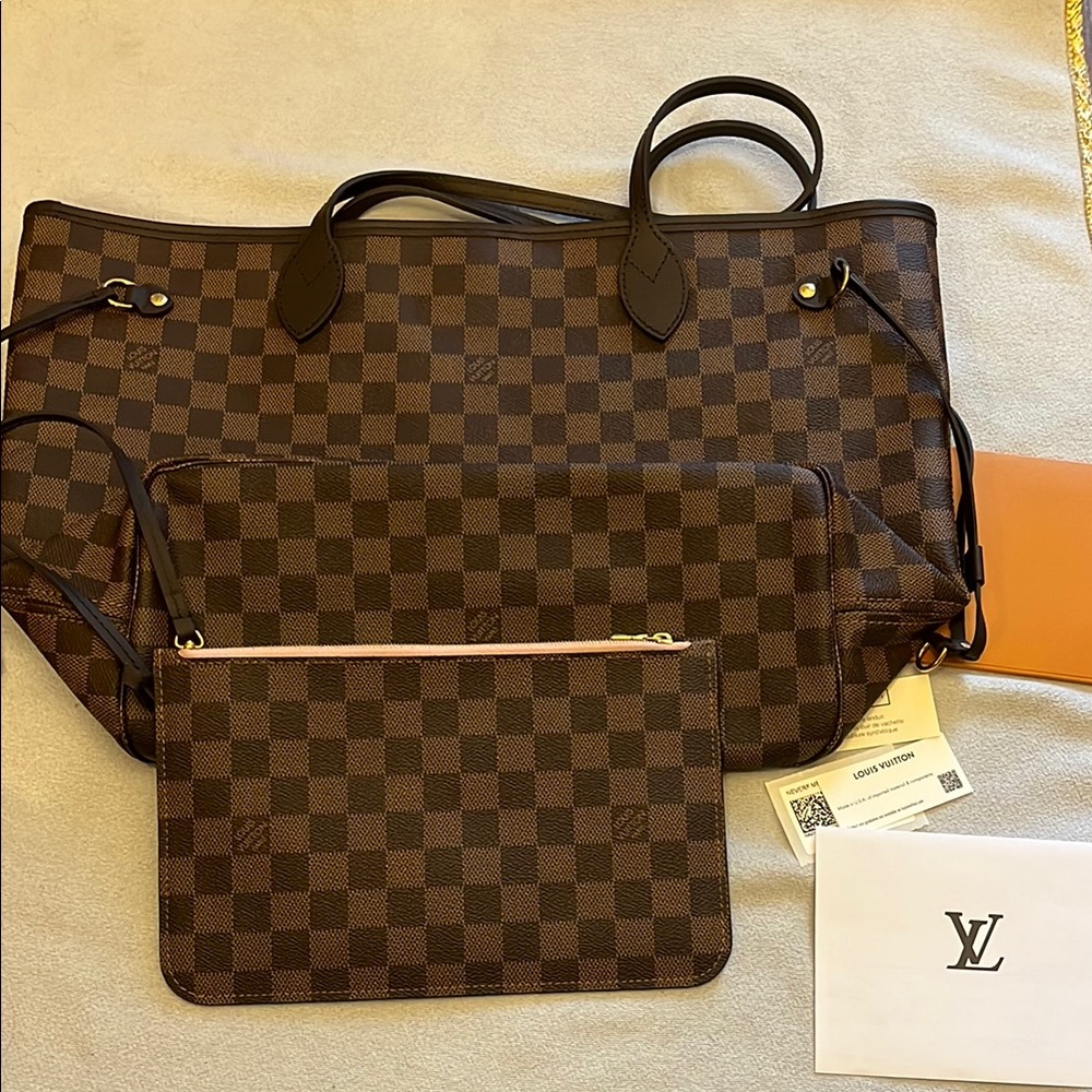 Louis Vuitton Neverfull MM - Rose Ballerine